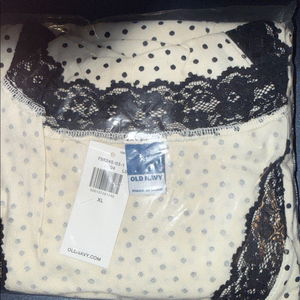 🏖️10 items for $20 ☀️ Old NavBlack and White Polka Dot Fit Flare crepe lace trim - Picture 6 of 6